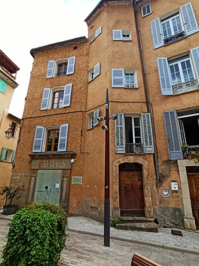 La Maison Des Artistes Cotignac Exterior foto